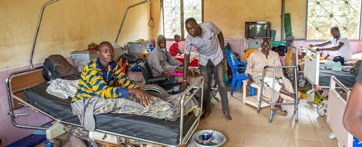 La situation sécuritaire au Burkina Faso oblige des milliers de personnes à quitter leurs villages pour d’autres régions et communes.