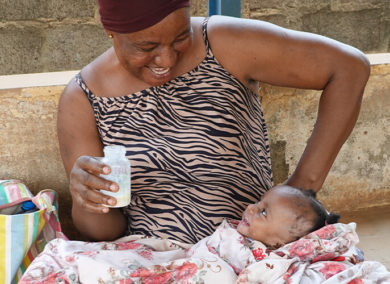 Agir contre la malnutrition - Une mère et son enfant