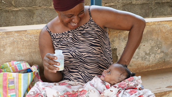Agir contre la malnutrition - Une mère et son enfant
