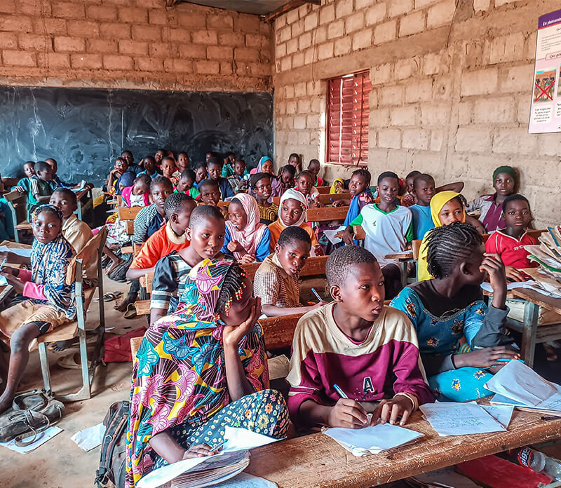 header-secteur-education-2023-IMG_20230508_084520_422-2